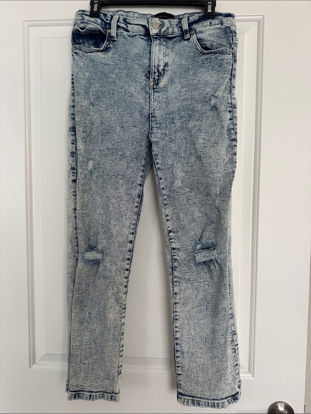 Kendall & Kylie Light Blue High-Rise Distressed Skinny Jeans